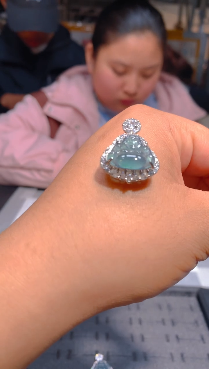 【闪购商品】定制翡翠未镶嵌18定制翡翠-多样性发货（发其一）