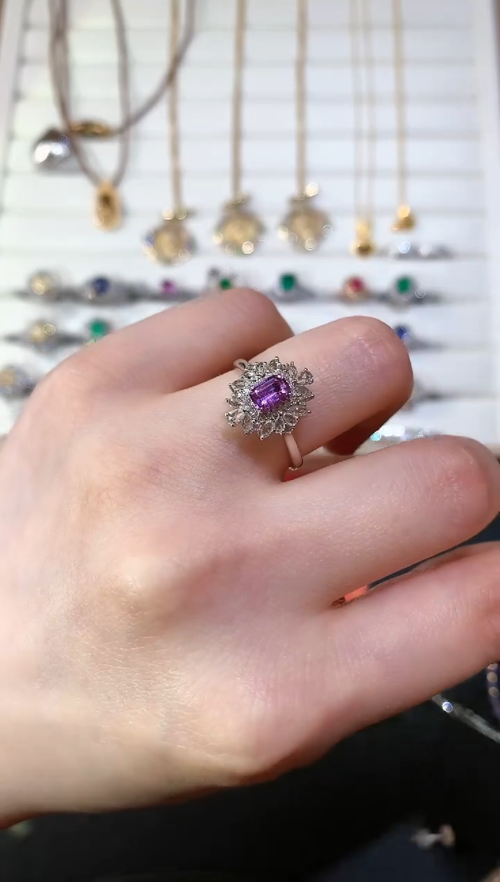 【闪购商品】彩色蓝宝石戒指18K金镶嵌S118|3980