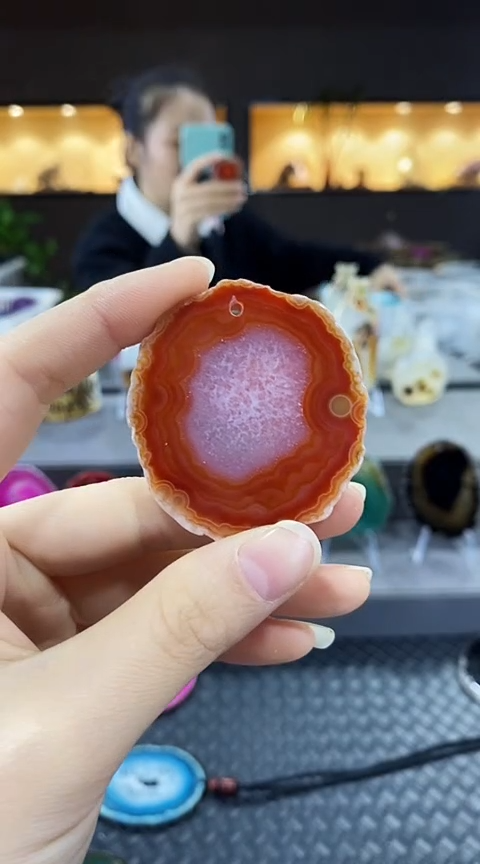 未镶嵌颈饰玛瑙/玉髓太**?玛瑙