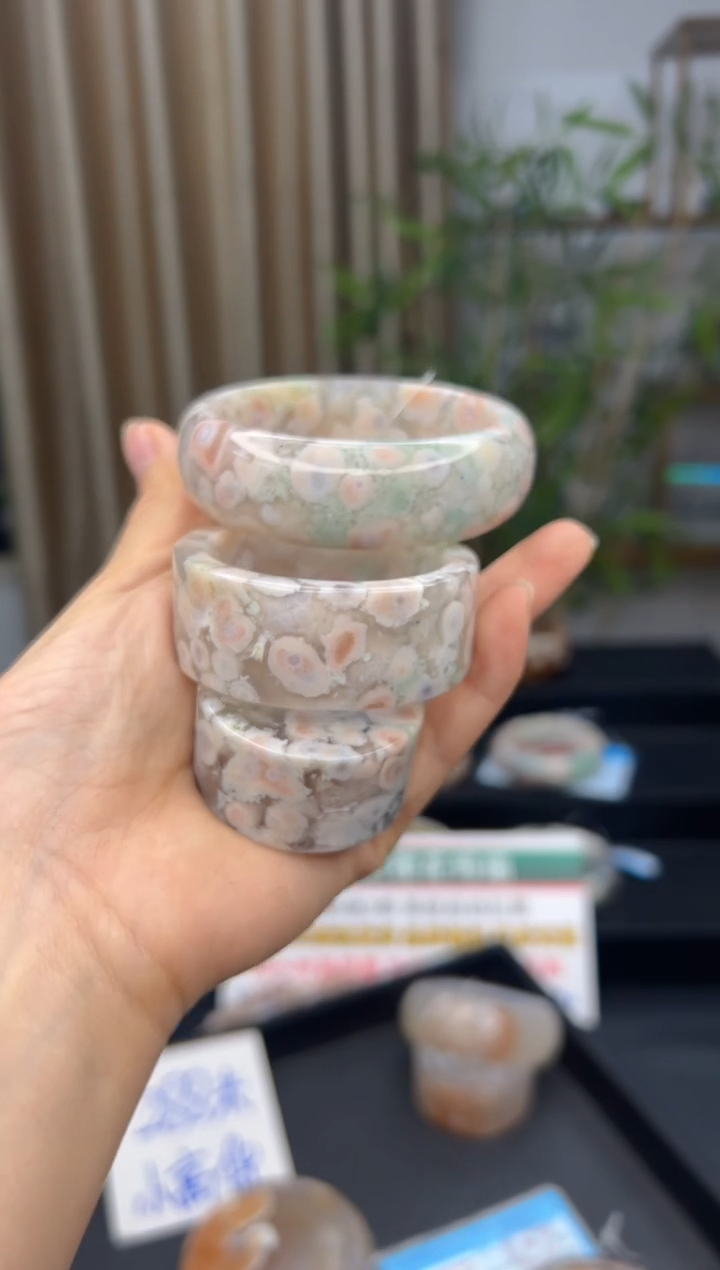 【闪购商品】石英质玉手镯未镶嵌A1377(58圈赠送镯心)