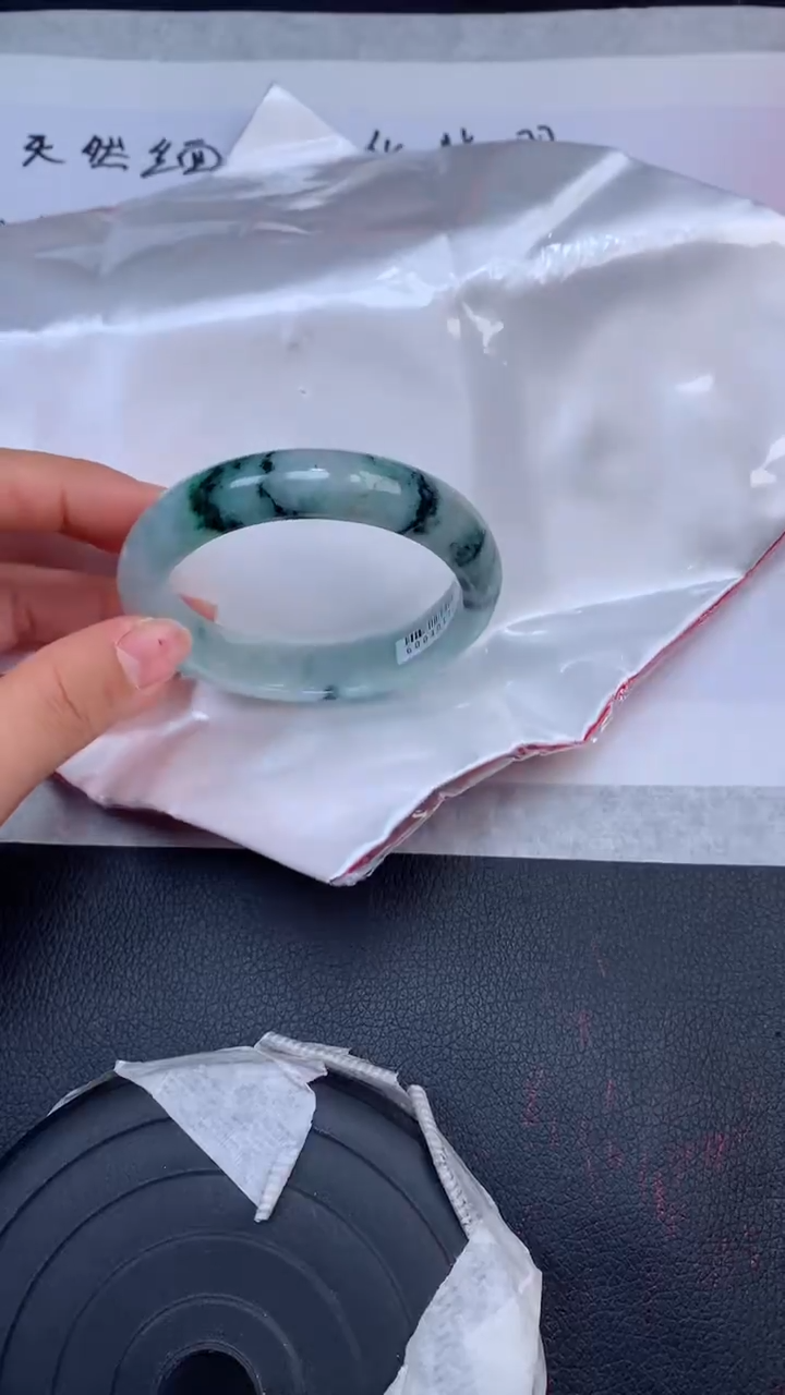 【闪购商品】翡翠手镯未镶嵌天然缅甸A货翡翠手镯