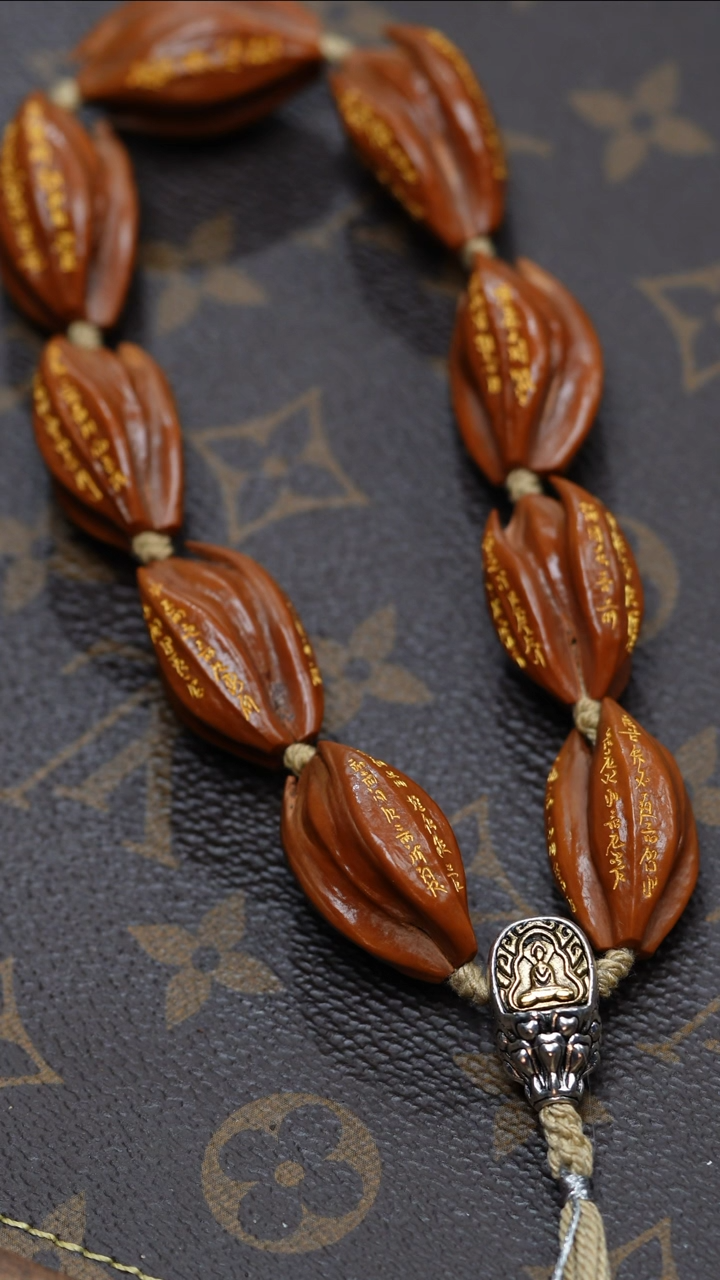 把件橄榄核橄榄核