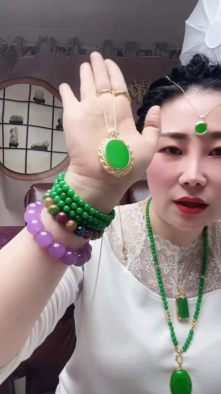 【闪购商品】翡翠颈饰14K金镶嵌50号