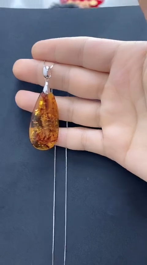 【闪购商品】琥珀裸石银S925镶嵌花珀锁骨