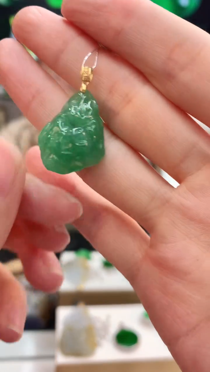 【闪购商品】翡翠颈饰18K金镶嵌赠礼盒证书 小君