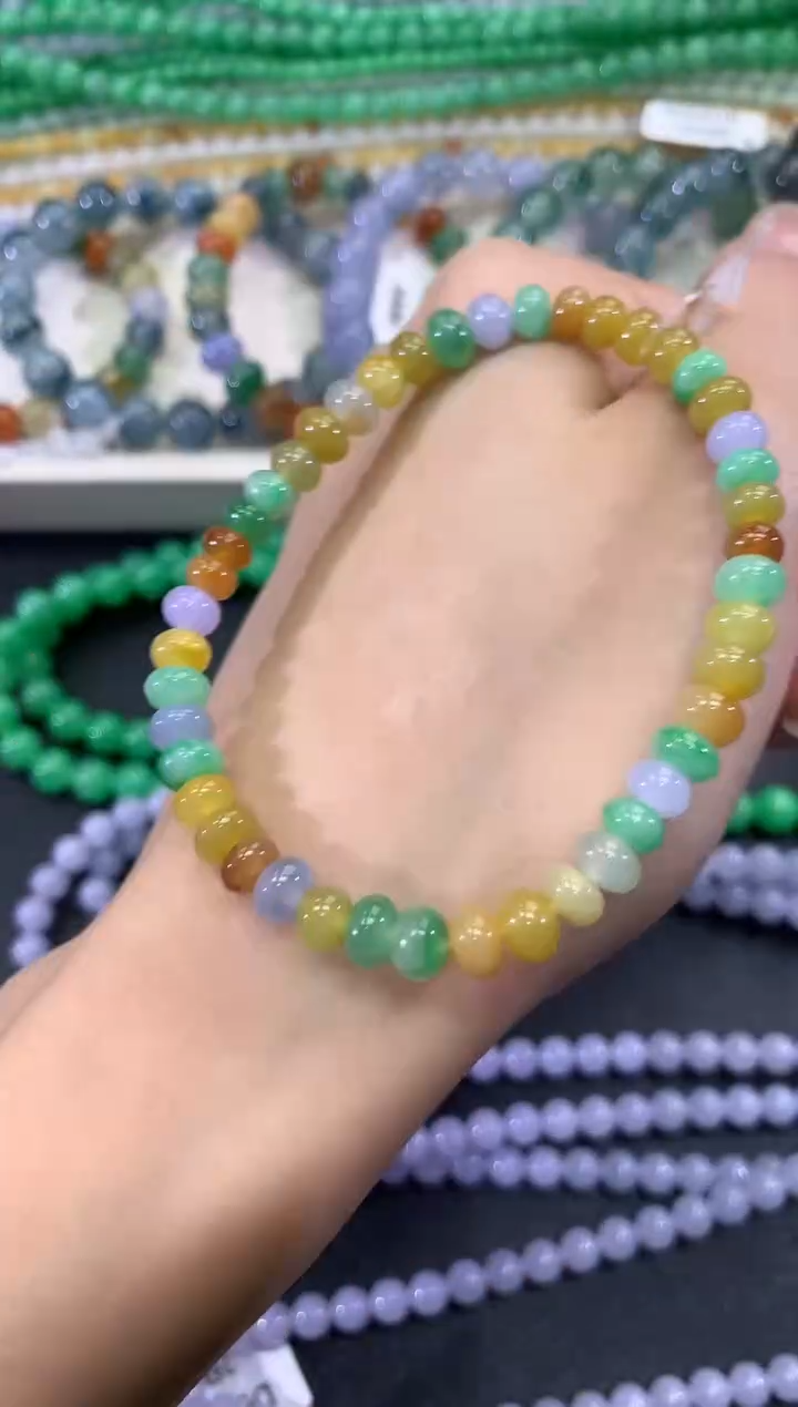 【闪购商品】翡翠手串未镶嵌q56          