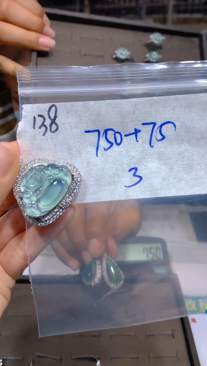 【闪购商品】定制翡翠未镶嵌138吊坠多样性拍一发一毛货定制抛光