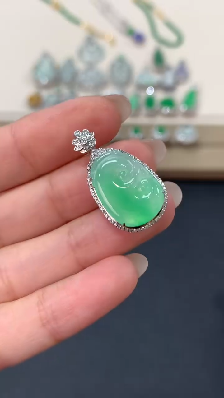 翡翠18K金镶嵌吊坠(不含链)如意吊坠4980