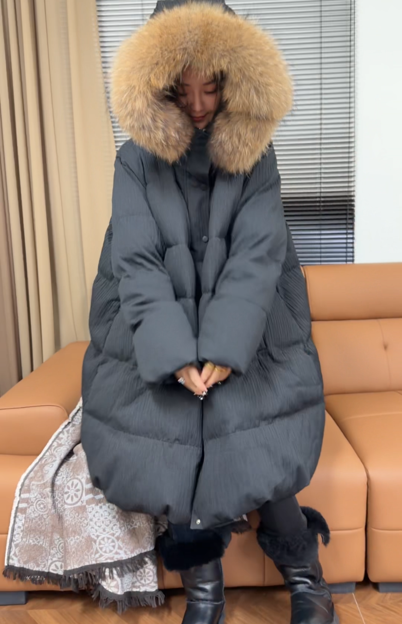 museguhui/木色古汇72602#气质百搭洋气中长款时尚大毛领棉服 