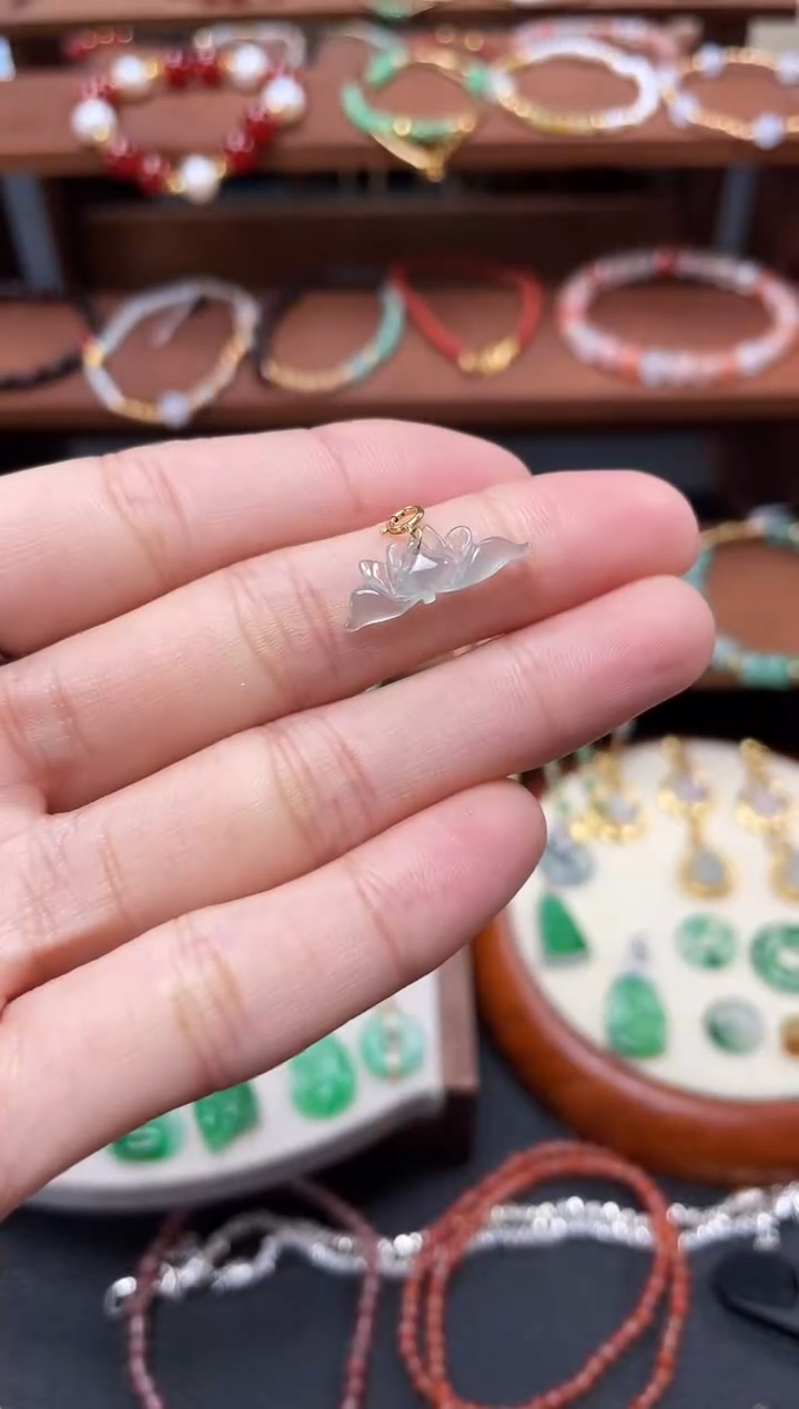 【闪购商品】翡翠吊坠(不含链)18K金镶嵌一个  JK203