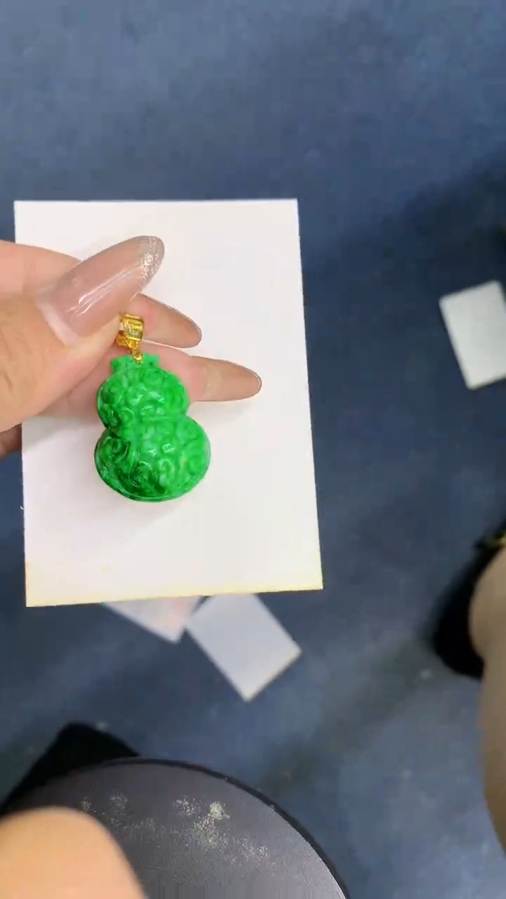 颈饰未镶嵌翡翠1