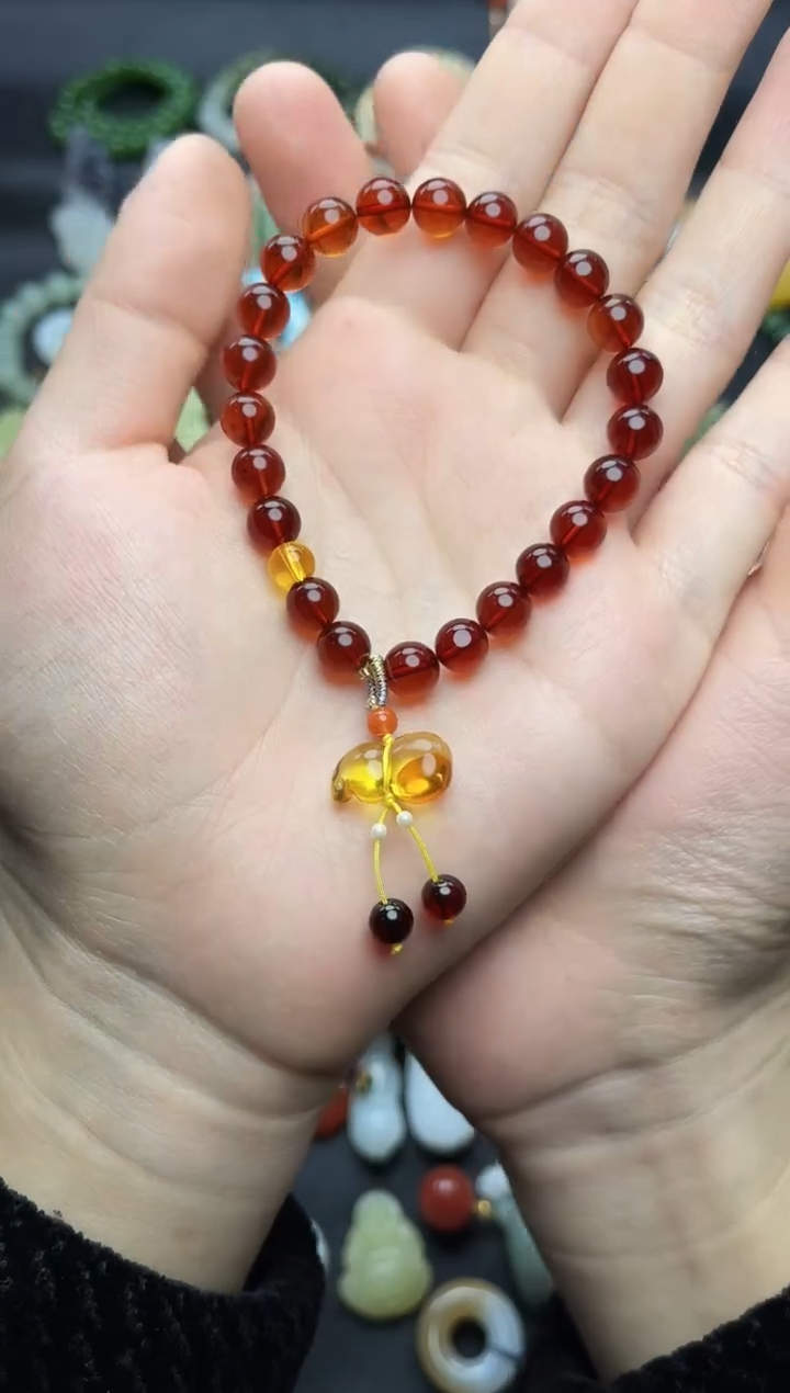 手串血珀未镶嵌葫芦手串06