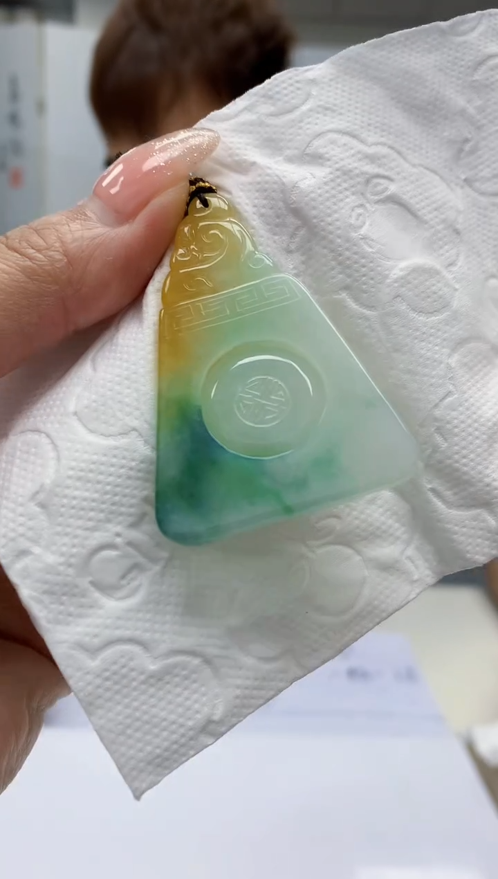 【闪购商品】定制翡翠未镶嵌4868MM-毛货挂件321