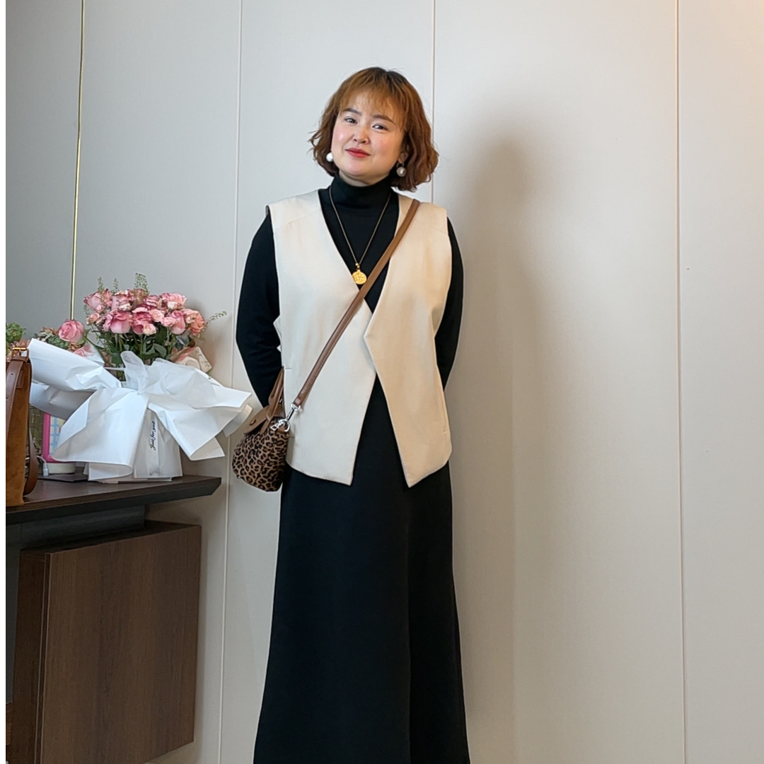 【五爱专属】大码冬季穿搭马甲黑色连衣裙两件套显瘦福利款  3-4天