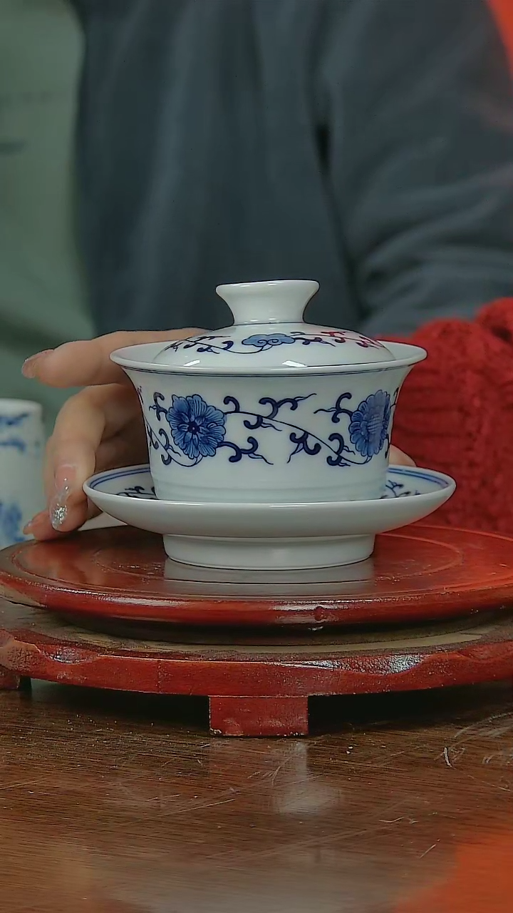 【闪购商品】021好瓷推荐官青花缠枝花卉马蹄三才盖碗