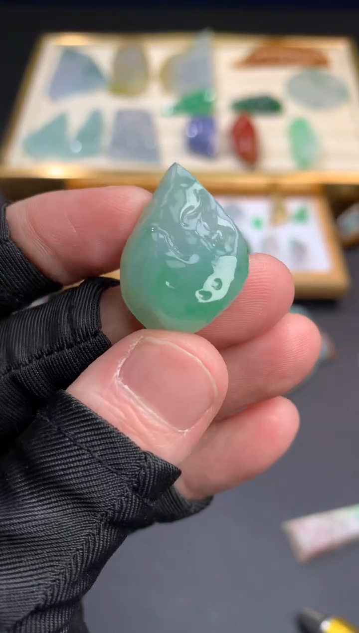 【闪购商品】定制翡翠未镶嵌              