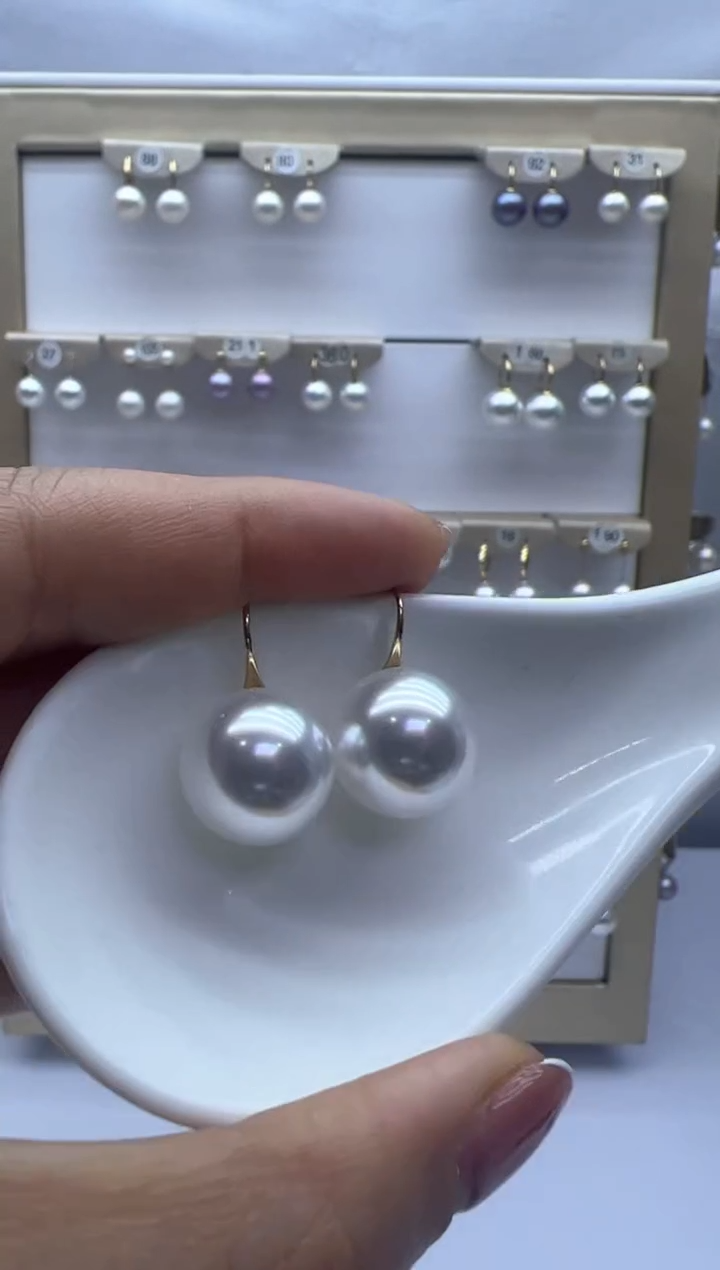 【闪购商品】淡水珍珠耳饰18K金镶嵌197
