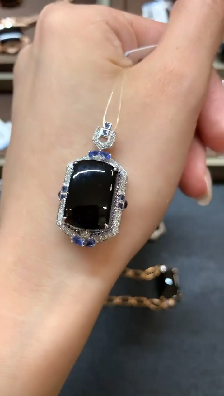 【闪购商品】翡翠吊坠(不含链)18K金镶嵌a221不退换