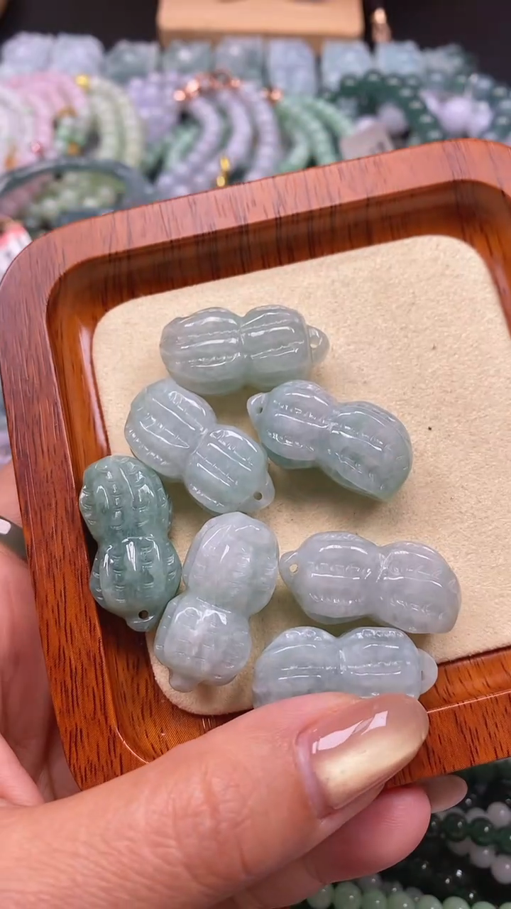 颈饰未镶嵌翡翠多样性发一