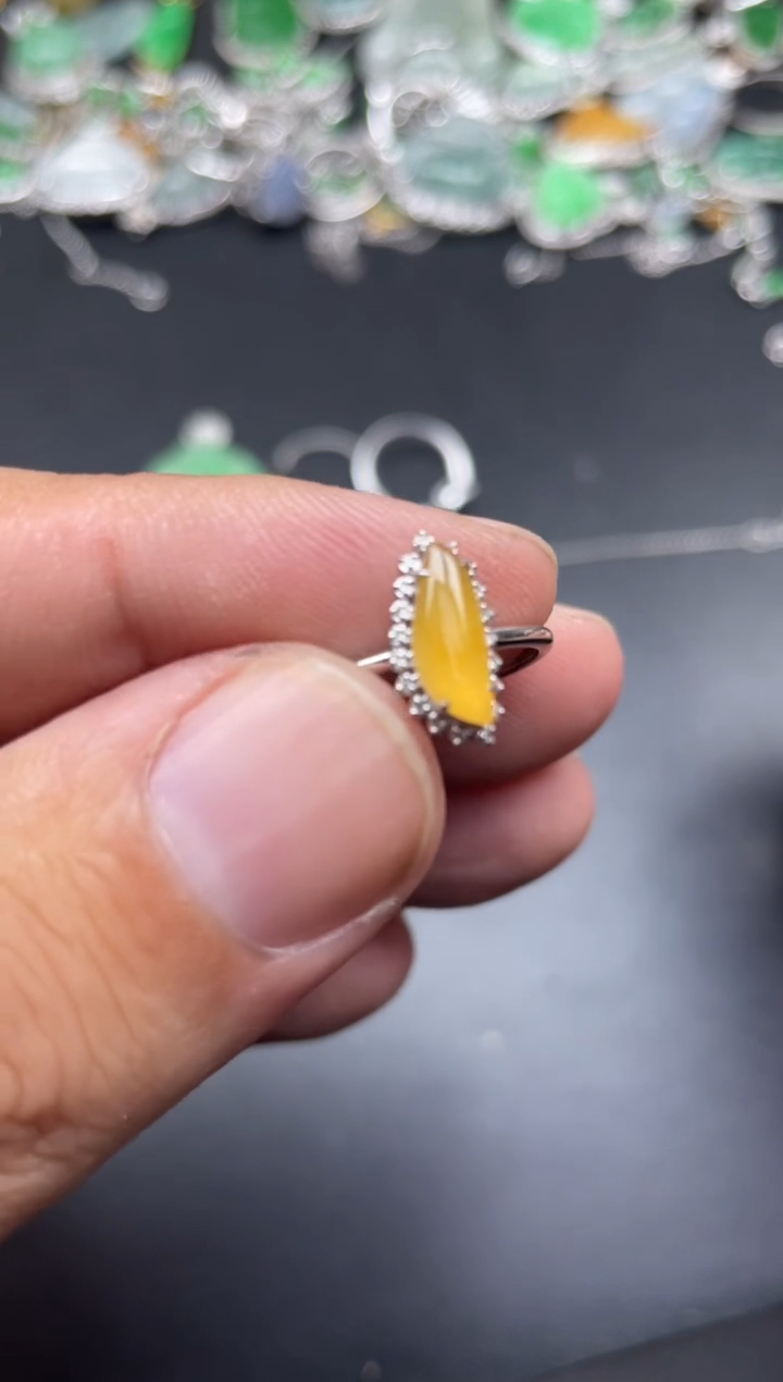 【闪购商品】翡翠戒指18K金镶嵌foce寄售商品不退不换