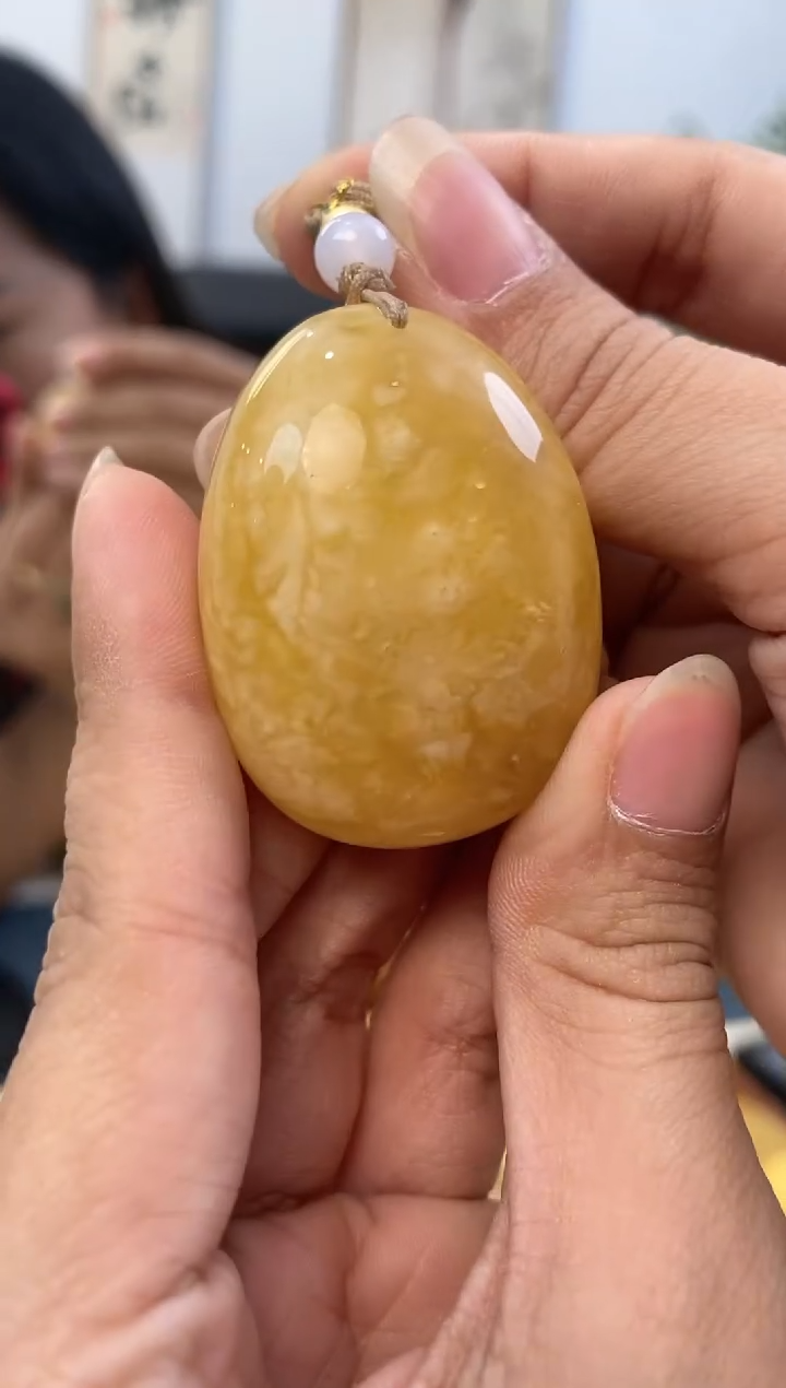 【闪购商品】蜜蜡裸石未镶嵌天然琥珀蜜蜡水滴