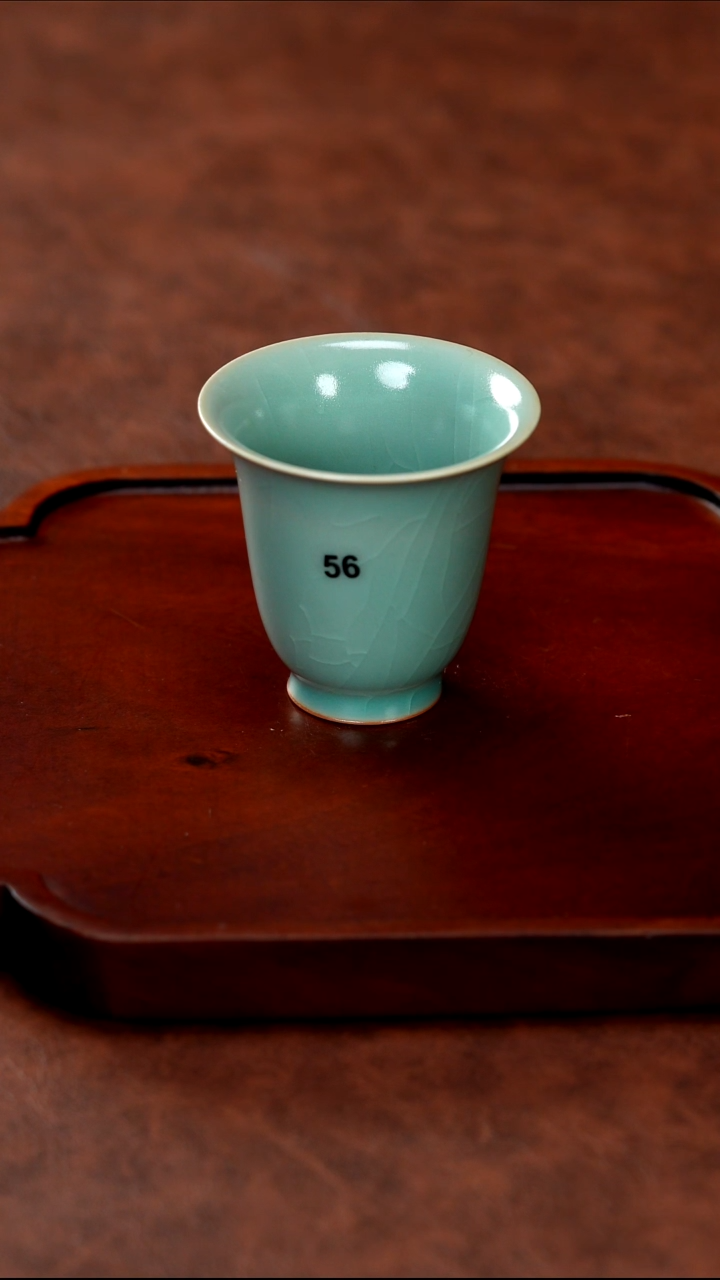 56         闻香杯          