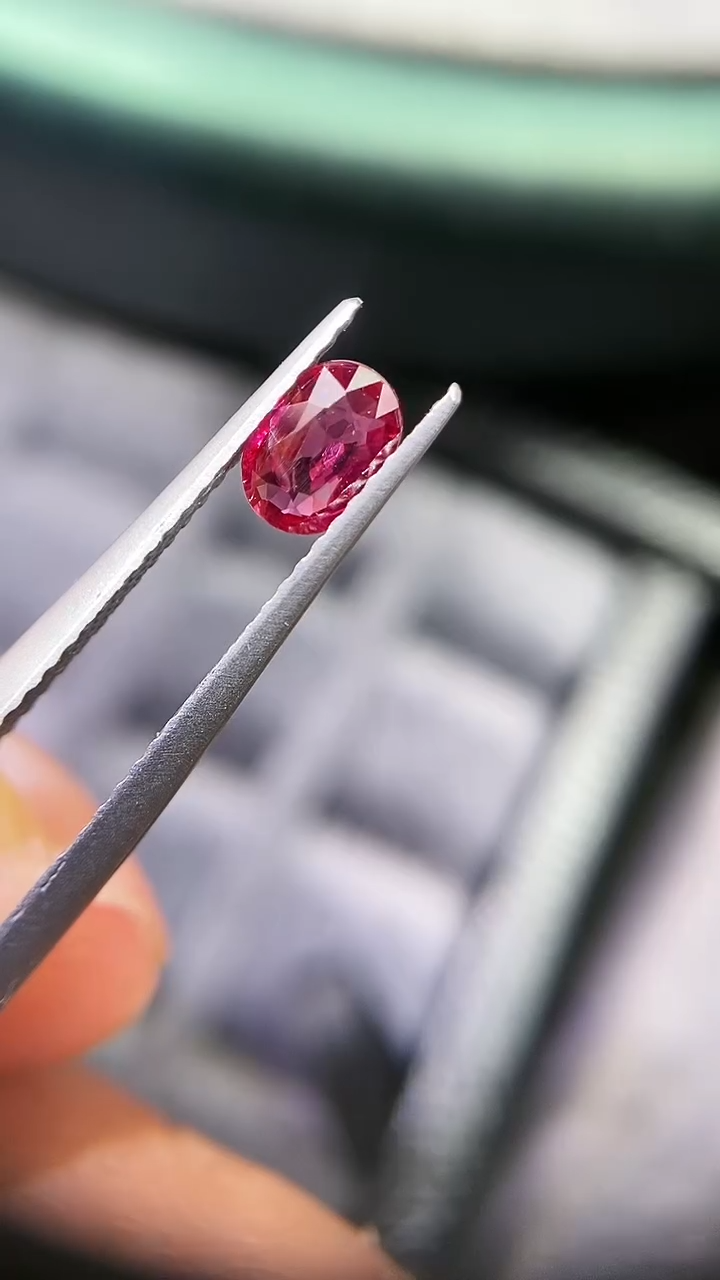 【闪购商品】定制红宝石定制未镶嵌无烧国际证书强荧光天然0.5克拉
