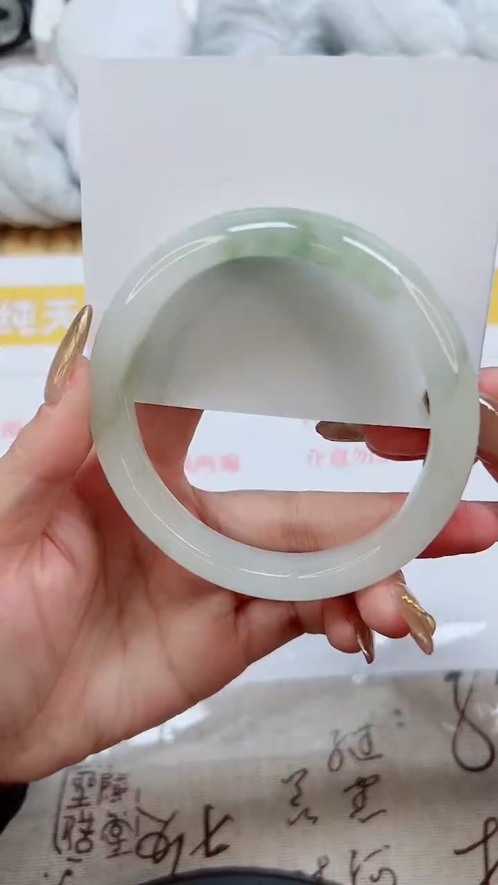 【闪购商品】石英质玉手镯未镶嵌K69-64.2