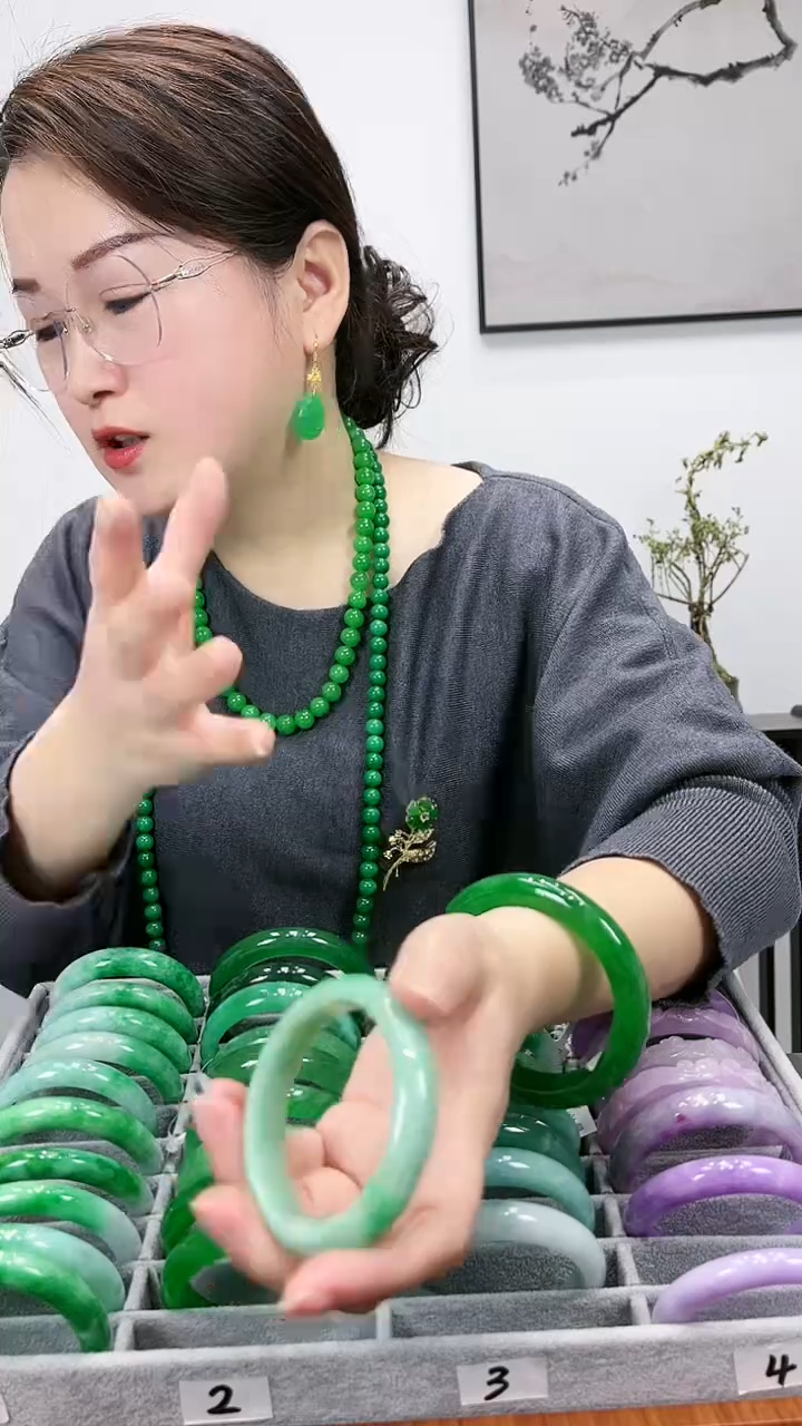 【闪购商品】砖雕s25 果阳绿独货圈口54.3