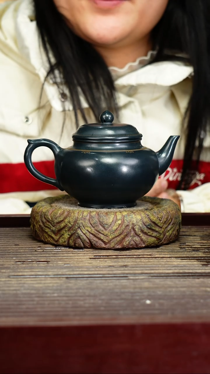 宜兴原矿紫砂壶茶壶宜兴原矿紫砂壶茶壶300C