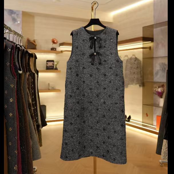 【J】复设计师背心连衣裙女2025秋冬季轻奢高级感无袖中长裙JJ027