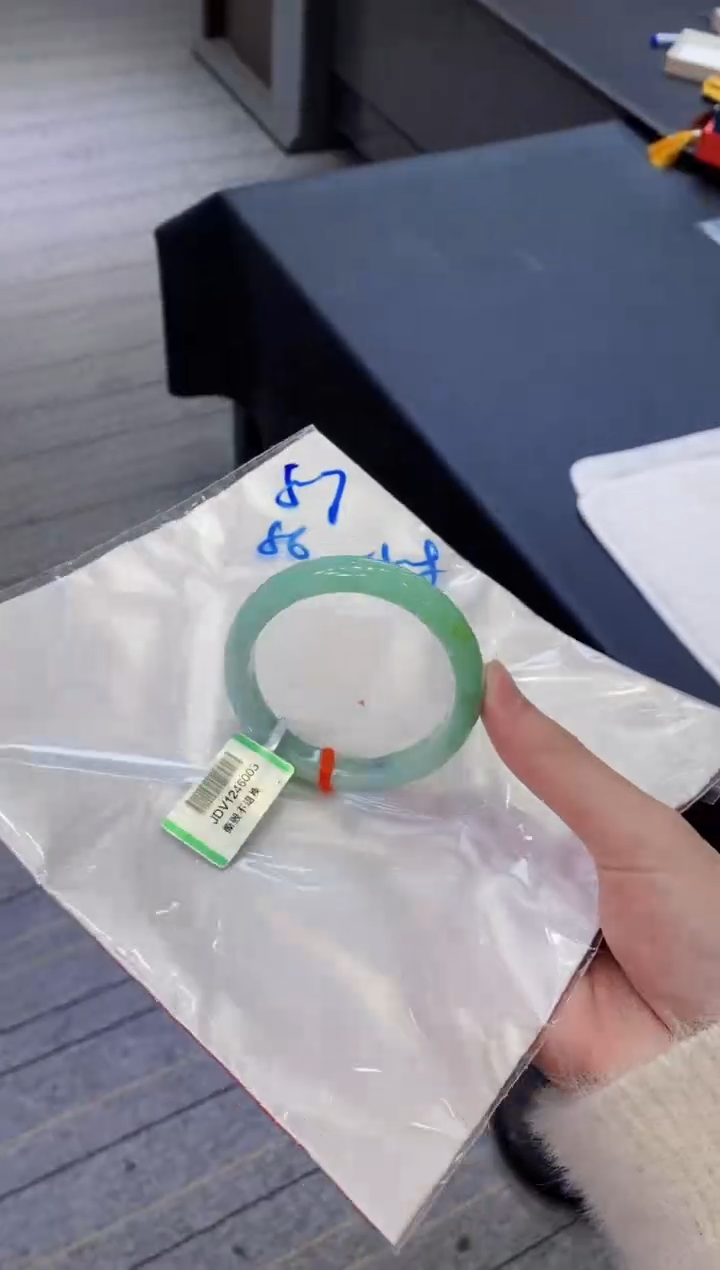 【闪购商品】翡翠手镯未镶嵌1111111111111