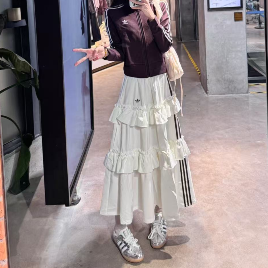 adidas/阿迪达斯新款三叶草女款时尚休闲A版时尚气质半身裙KQ6506