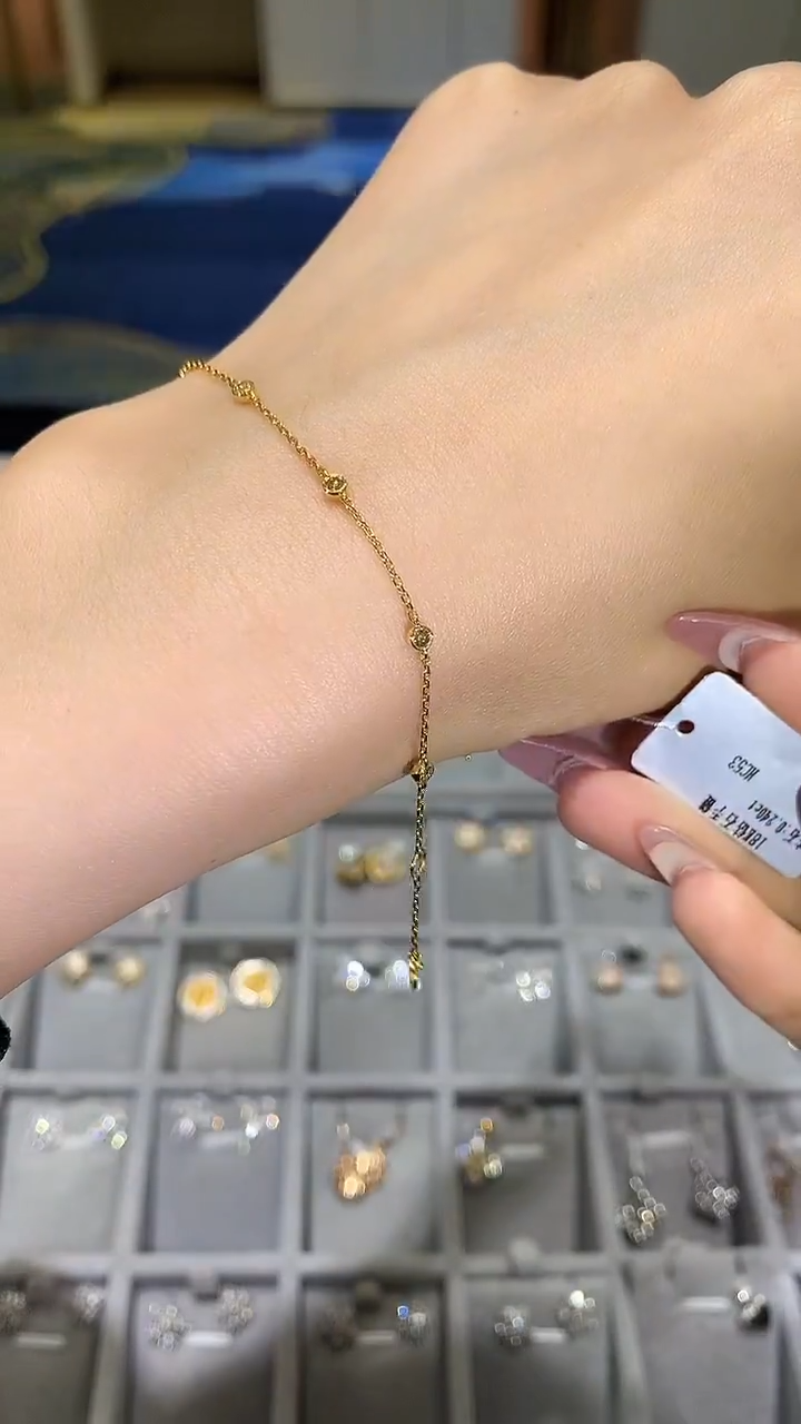 【闪购商品】钻石手链18K金镶嵌钻石手链
