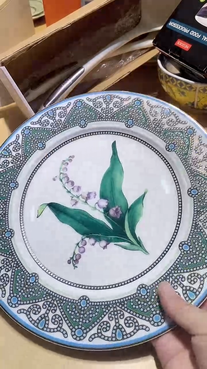 【闪购商品】瓷片锅碗瓢盆一件不剩