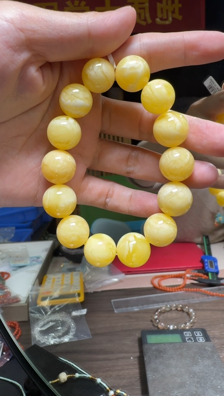 【闪购商品】蜜蜡手串未镶嵌俄料白花满蜡圆珠单圈约15mm