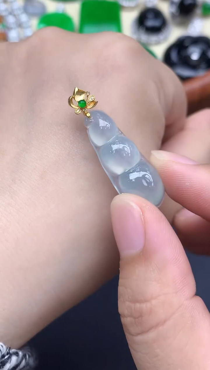 颈饰18K金镶嵌翡翠112-中国好珍宝