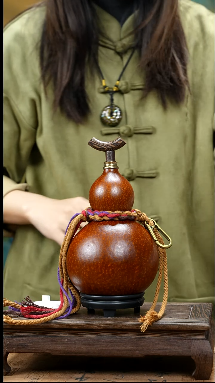 YZ095简约大漆款天然酒葫芦（一物一拍）