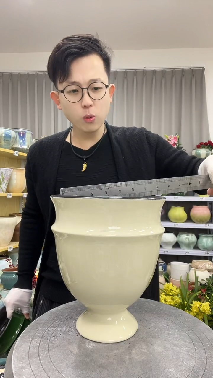 【12.1号】花盆 高： 20 口：15