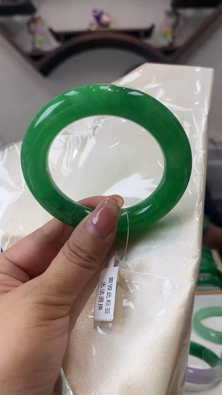 【闪购商品】砖雕a66 圈口55.4 独货手镯