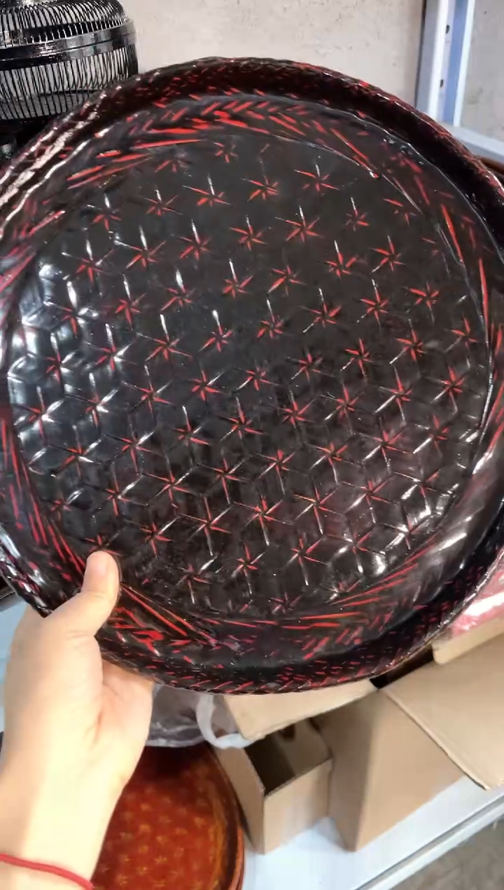 【闪购商品】圆形菠萝漆31cm圆盘      
