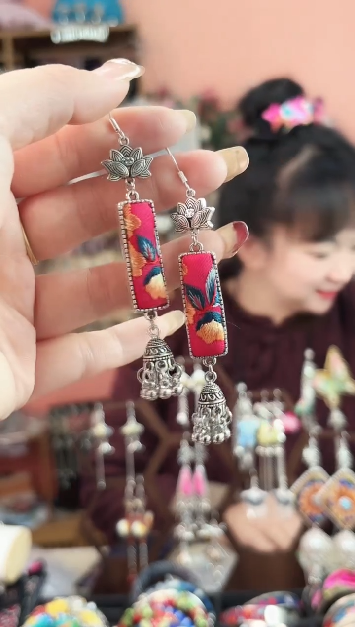 艺枝独绣手工饰品135