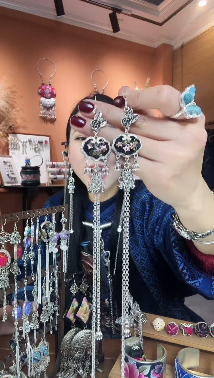 【闪购商品】刺绣纯手工民族风耳环