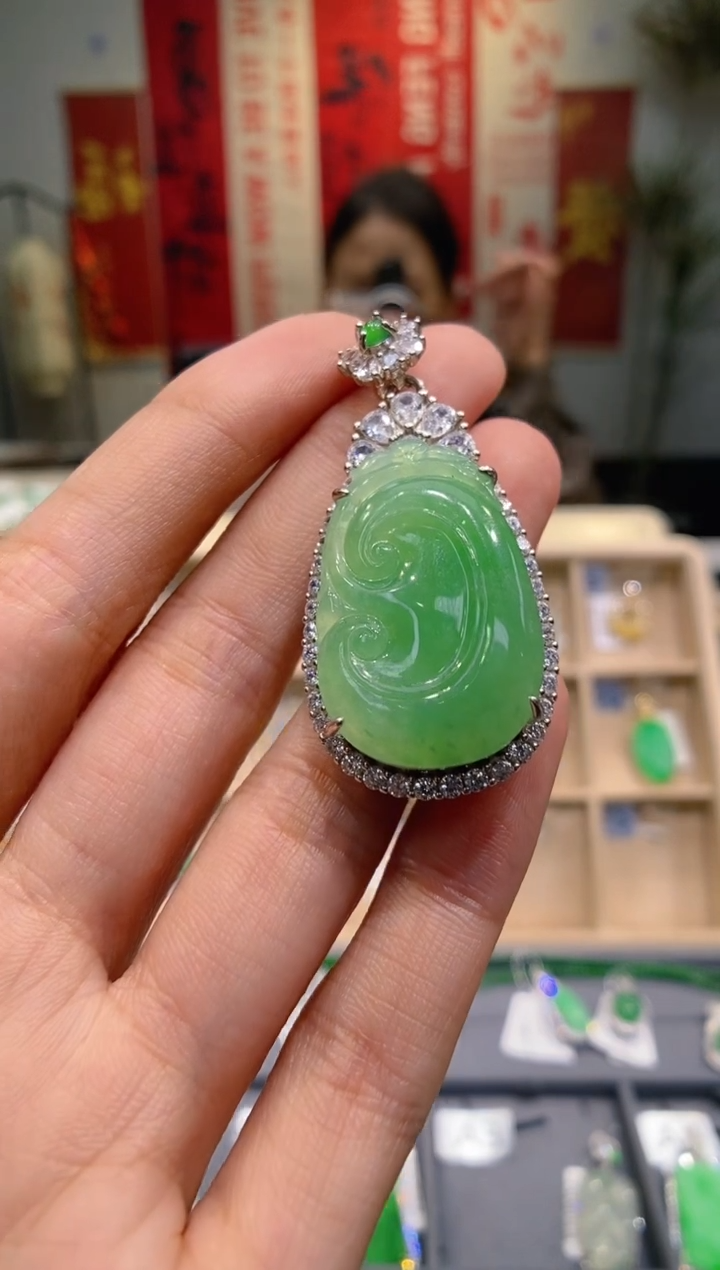 【闪购商品】翡翠吊坠(不含链)银S925镶嵌如意