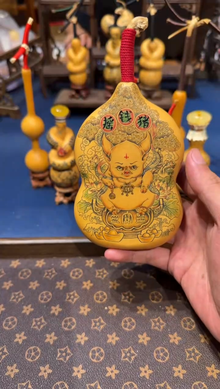 向*花文玩葫芦摆件手把件摇钱猪