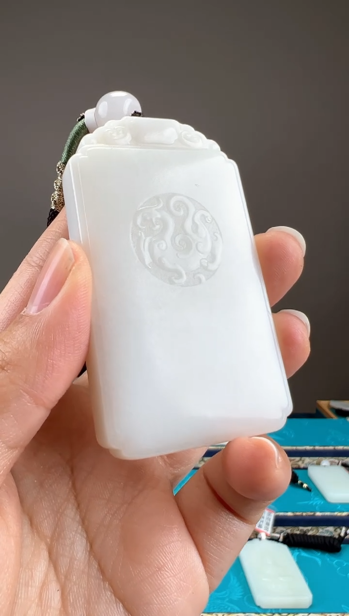 【闪购商品】和田玉颈饰未镶嵌1