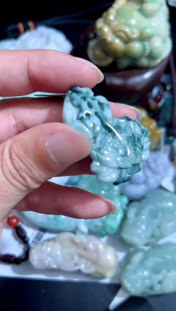 翡翠未镶嵌吊坠(不含链)00000574