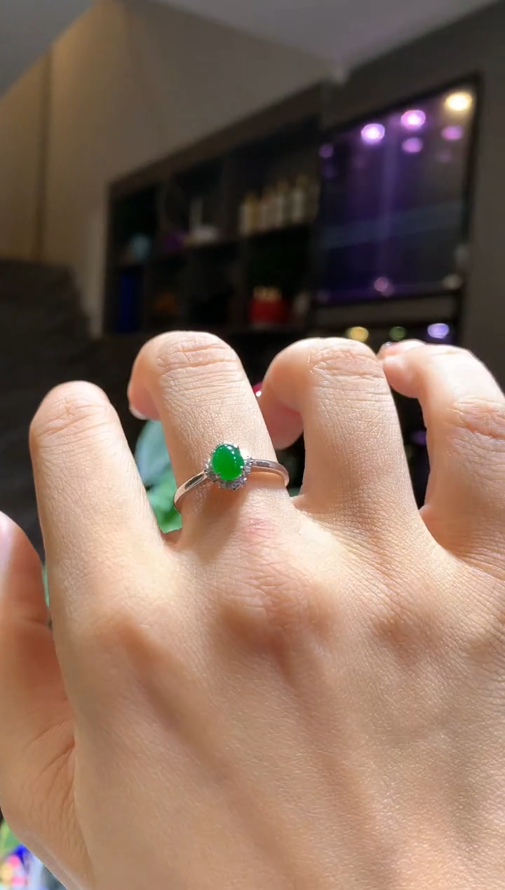 【闪购商品】翡翠吊坠(不含链)18K金镶嵌戒指