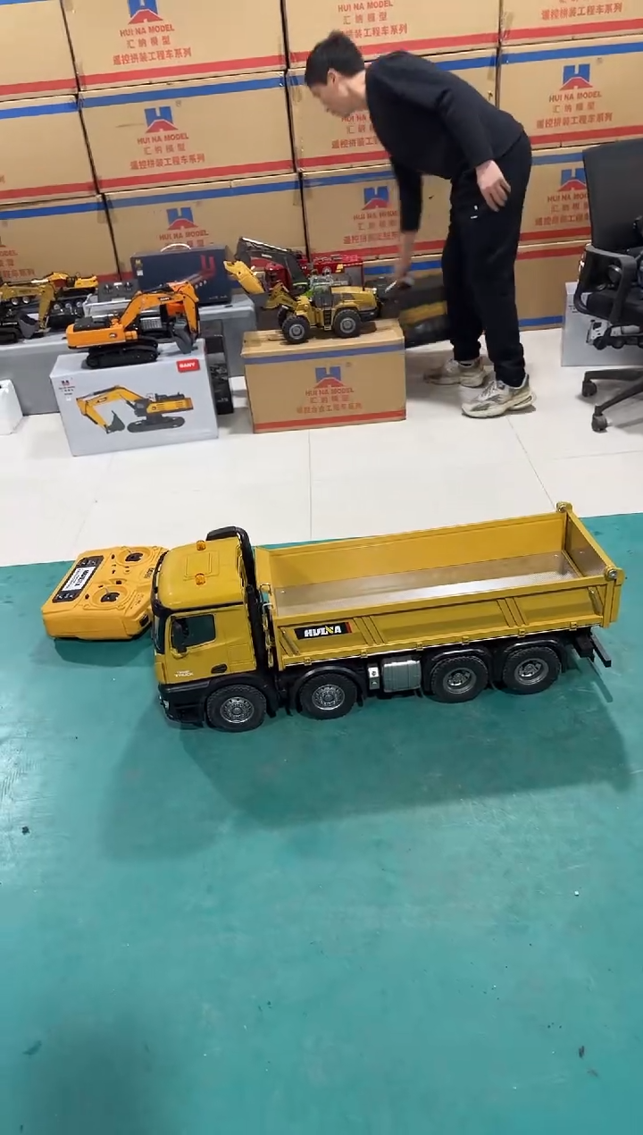 全新汇纳536八轮自卸车