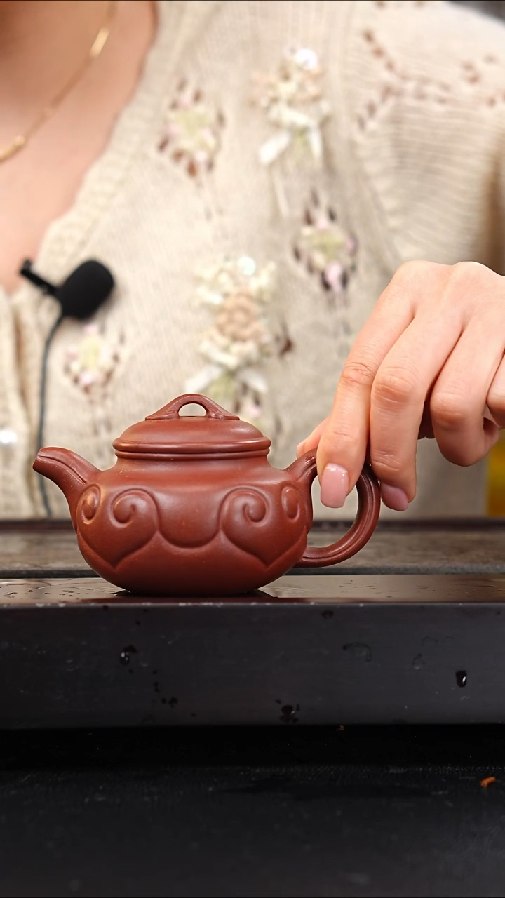 茶壶紫砂红皮龙仿古如意180cc
